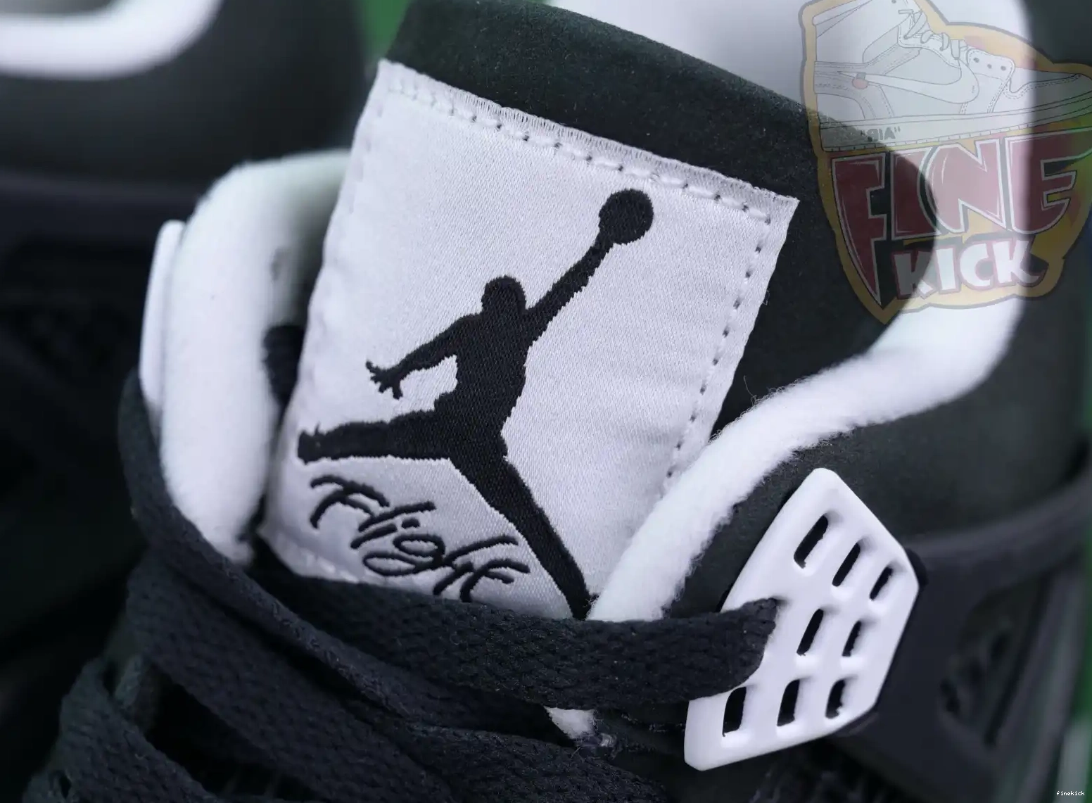 Air Jordan 4